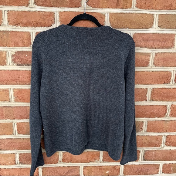 Geay button up Christmas cardigan. Size Medium - Picture 7 of 11